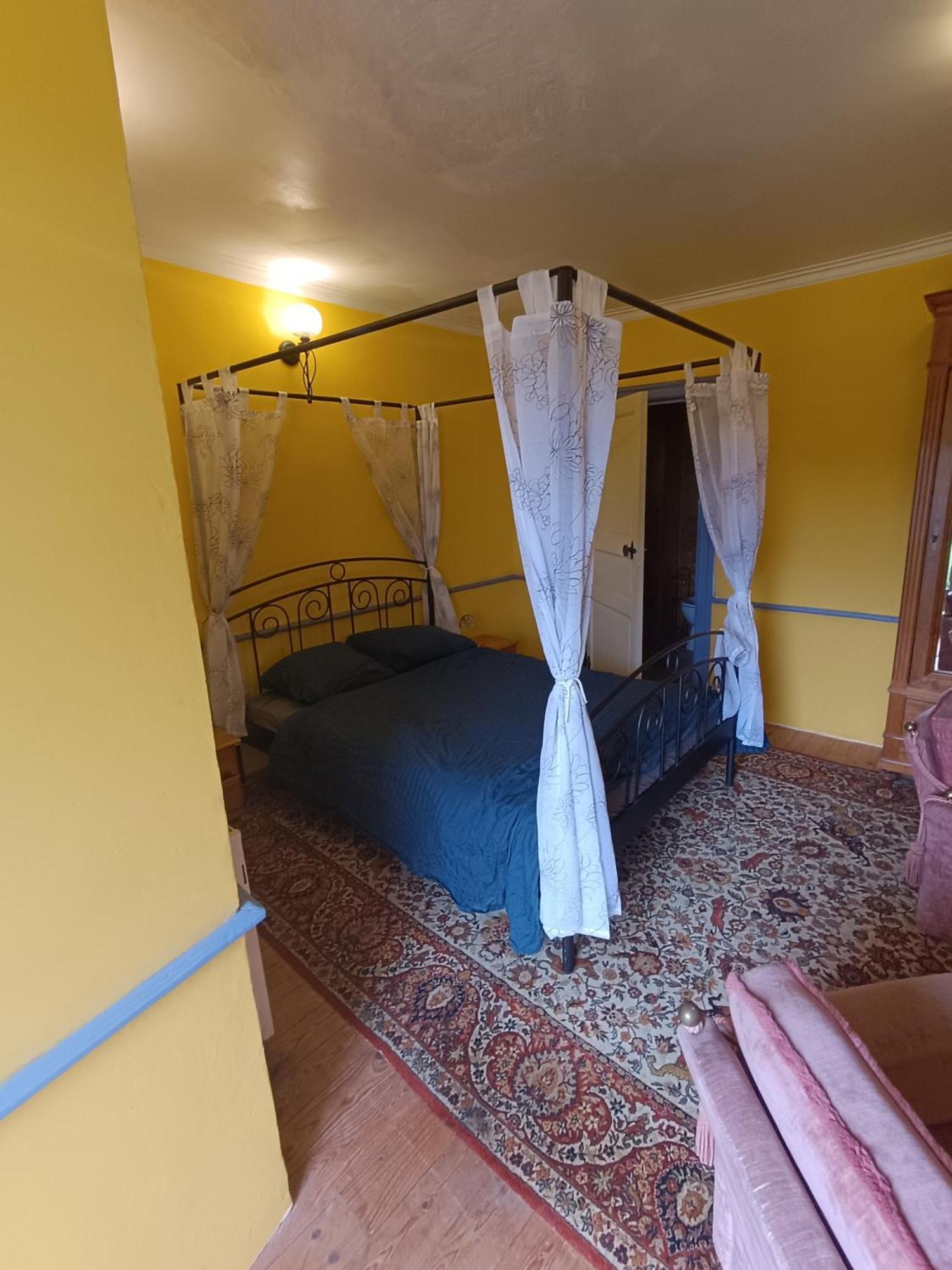 Frühstückspension Chambre D'Hotes Chateau Montegut Rustique *